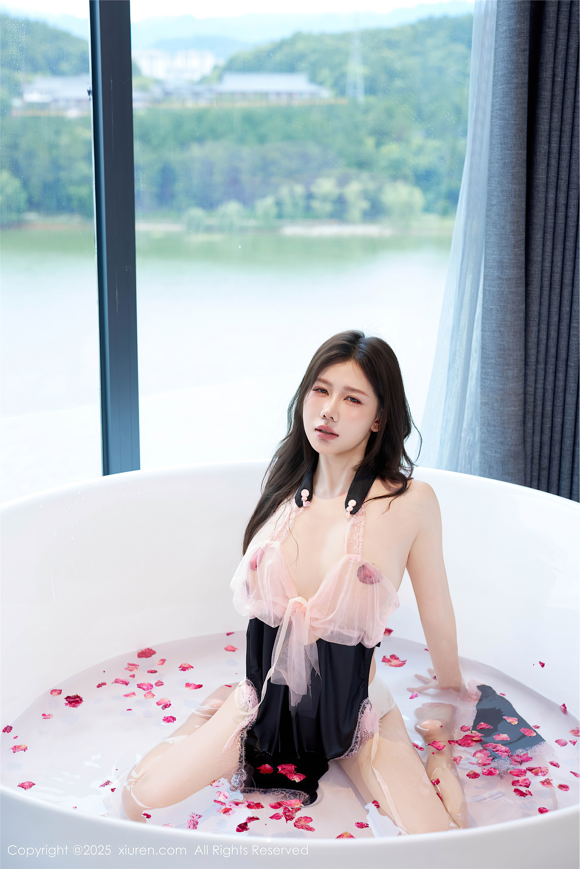 Xiuren秀人网 2025.08.22 NO.10680 尹甜甜